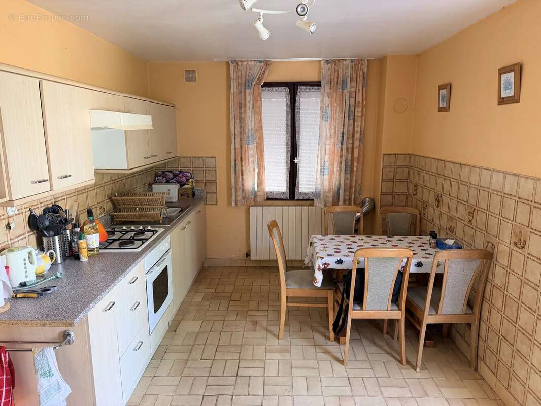 Maison individuelle de 3 chambres située dans un hameau tranquille, à seulement 10 minutes des grandes villes - photo 4