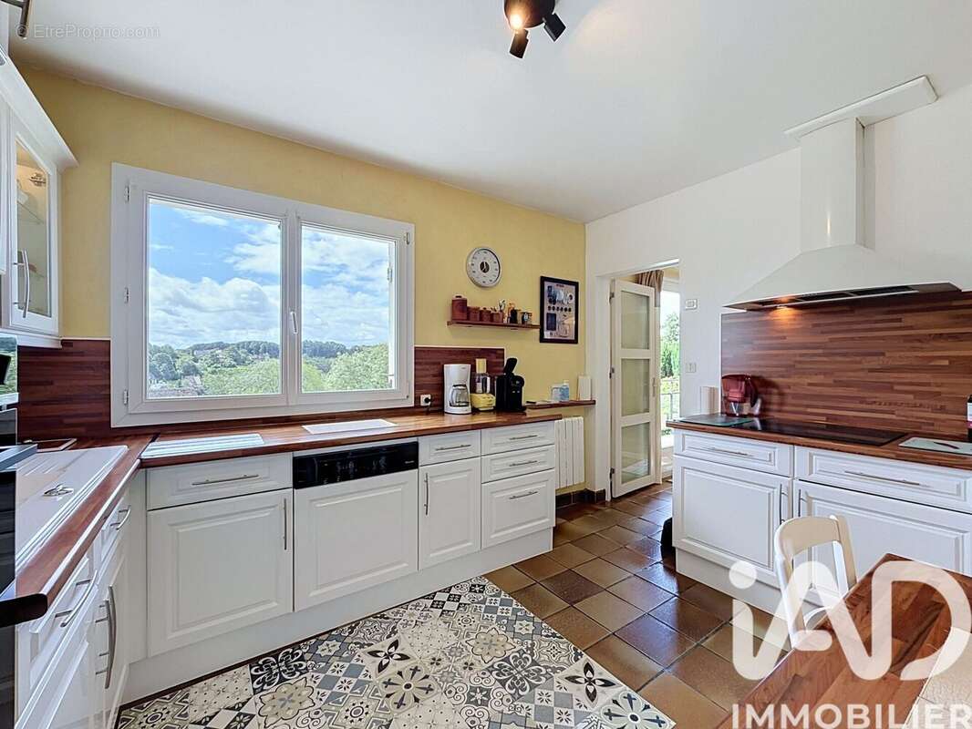 Maison 127 m² à Mont-Saint-Aignan  - photo 8