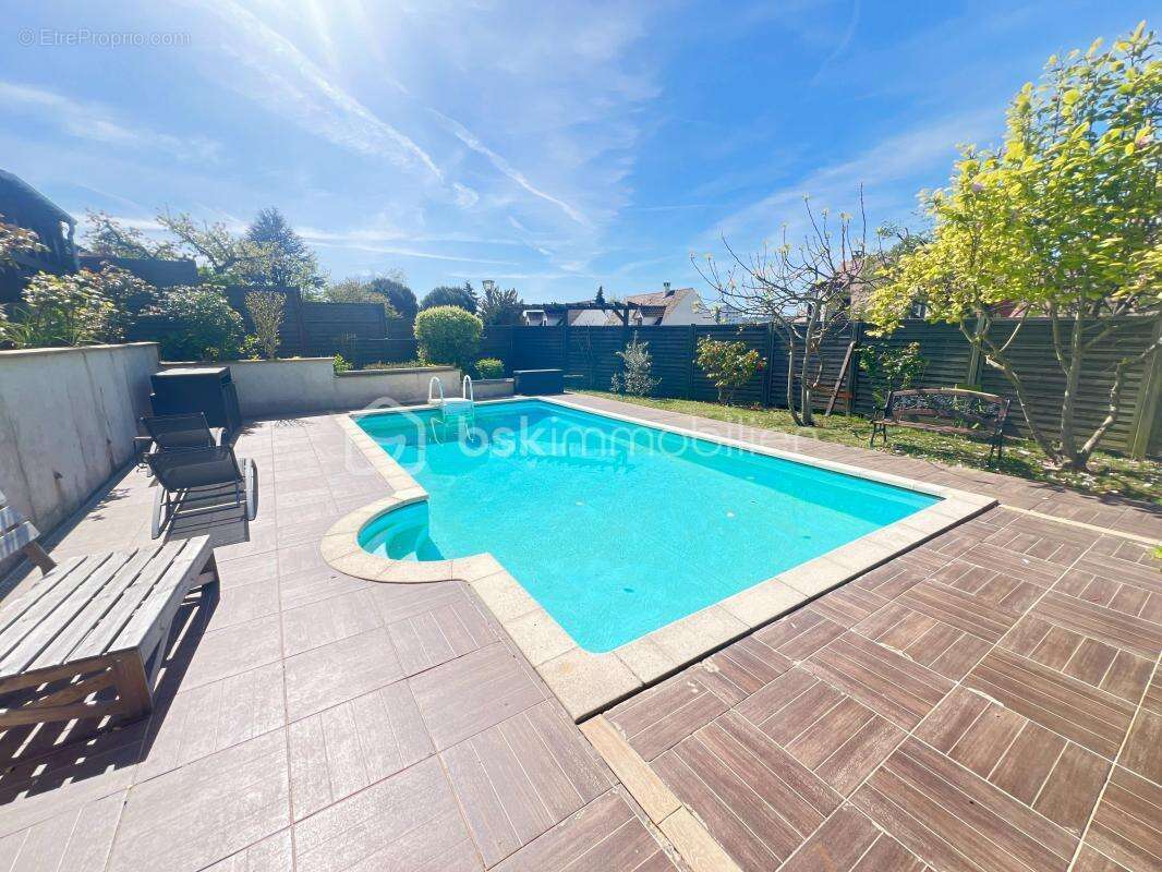 Maison à LONGJUMEAU