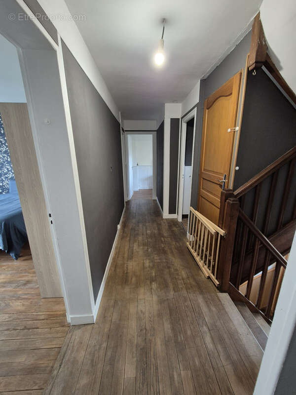 Maison à MAUBERT-FONTAINE