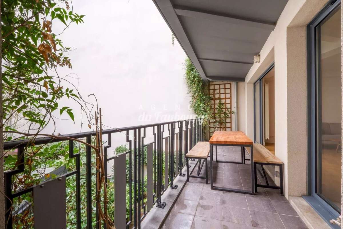 Appartement à PARIS-10E