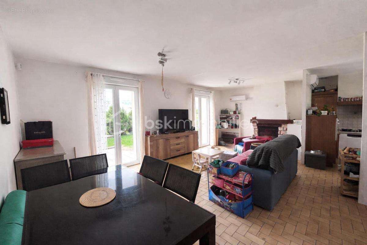 Maison à SAINT-LAURENT-EN-GATINES