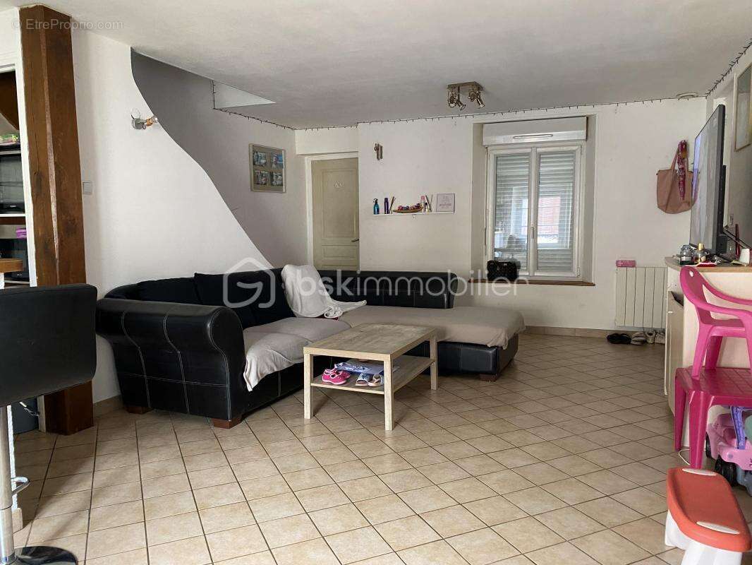 Appartement à CHATEAUNEUF-EN-THYMERAIS