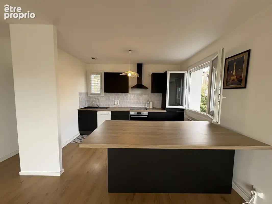 Emplacement no1 - Maison entièrement rénovée avec piscine chauffée - photo 3