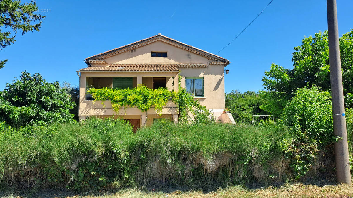 Maison à BOLLENE
