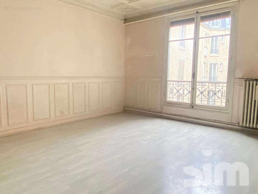 Appartement 102 m² à Paris-19e  - photo 3