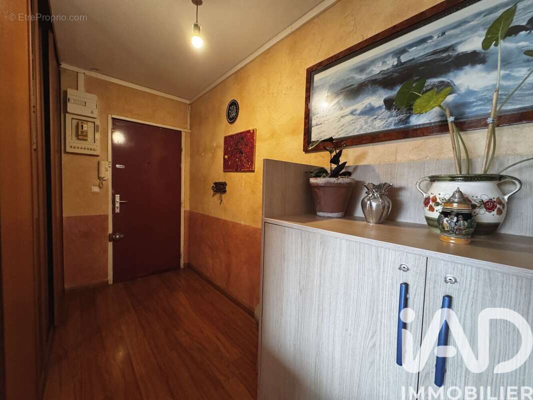 Photo 3 - Appartement à SAVIGNY-LE-TEMPLE