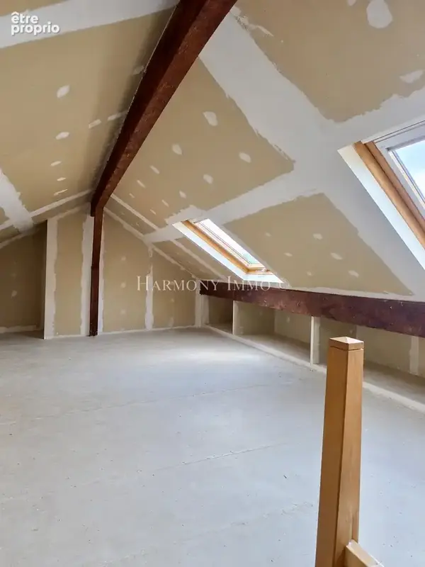 Maison de 80 m2 avec terrain de 322 m2 et garage - photo 9