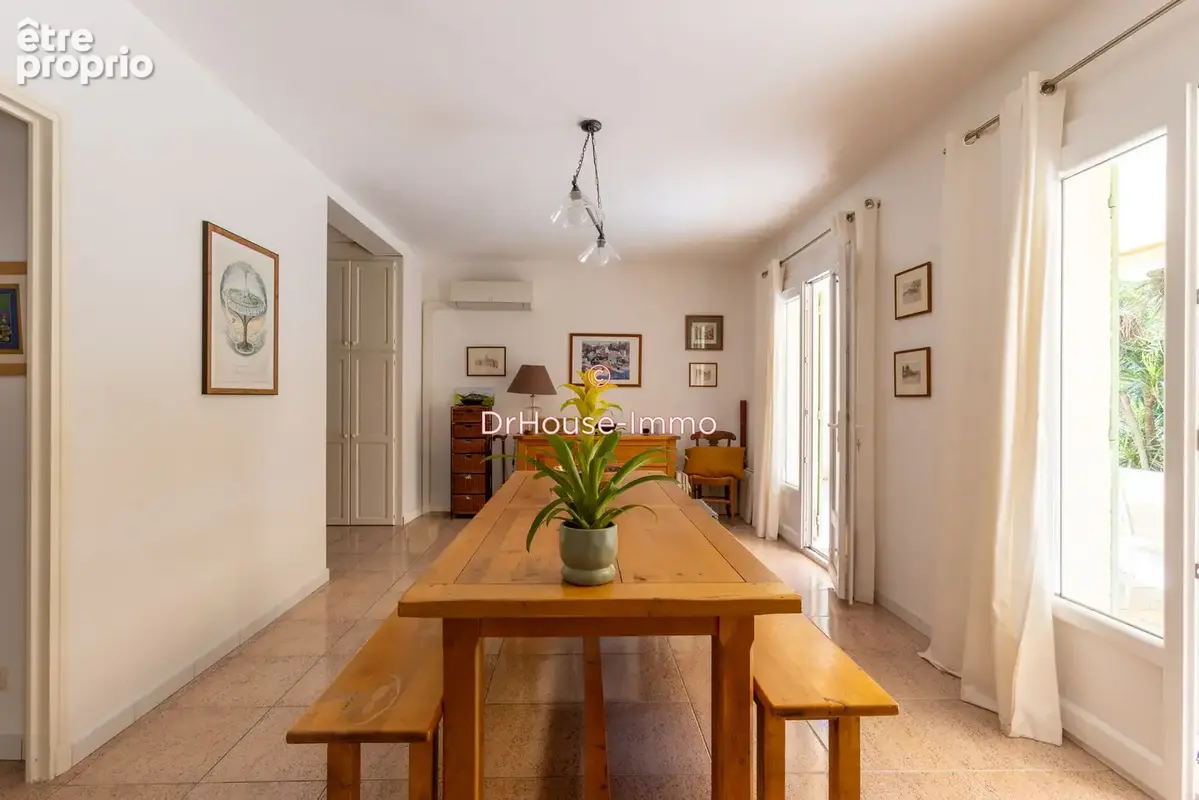 Maison 6 pièces 153 m² à vendre à Arles (13290) - photo 8