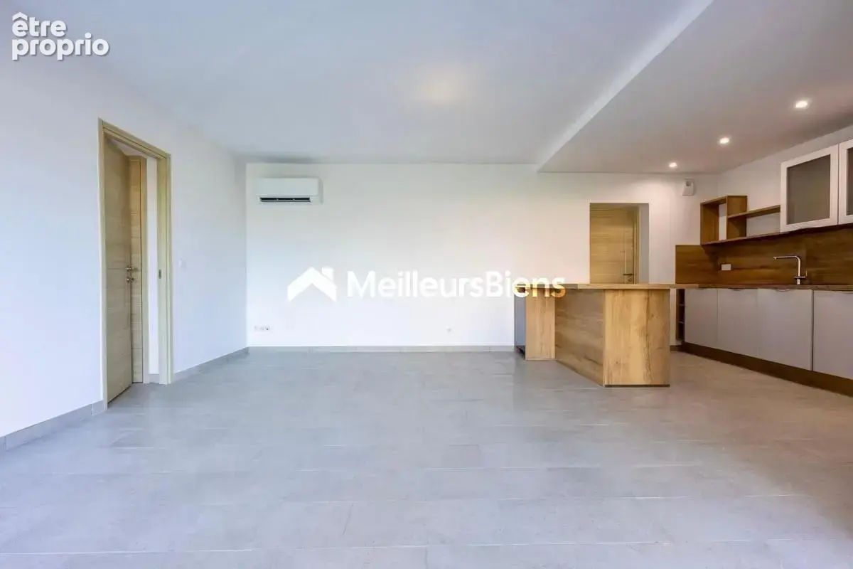 Golfe de Saint-Tropez - Les Issambres -Appartement 100m2 rez de jardin vue mer & mer à pied ! - photo 14
