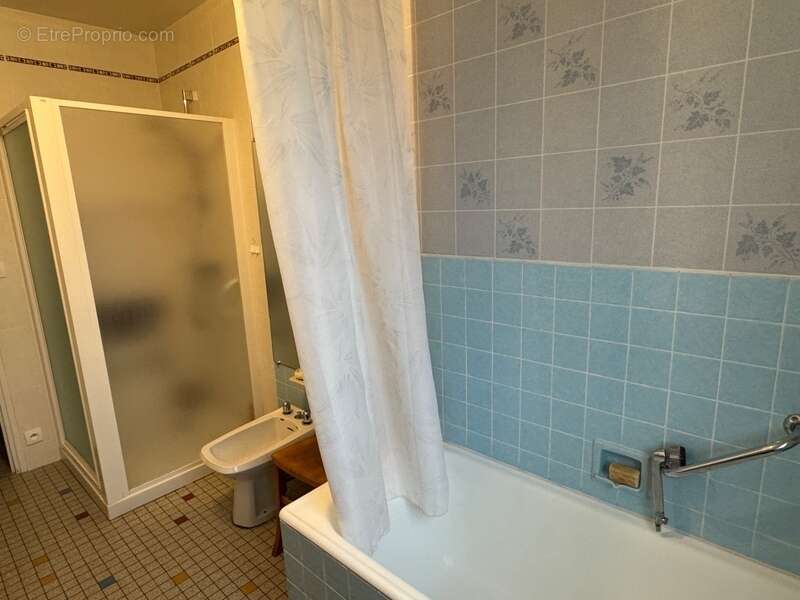 Maison à BIENCOURT-SUR-ORGE