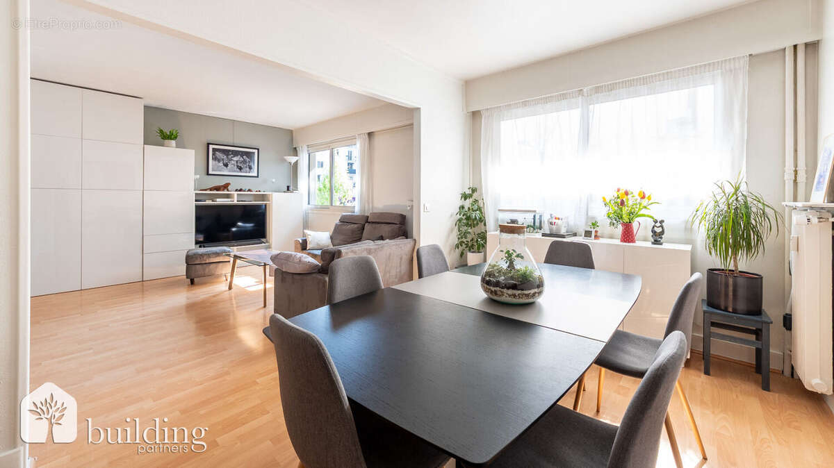 Appartement à LEVALLOIS-PERRET