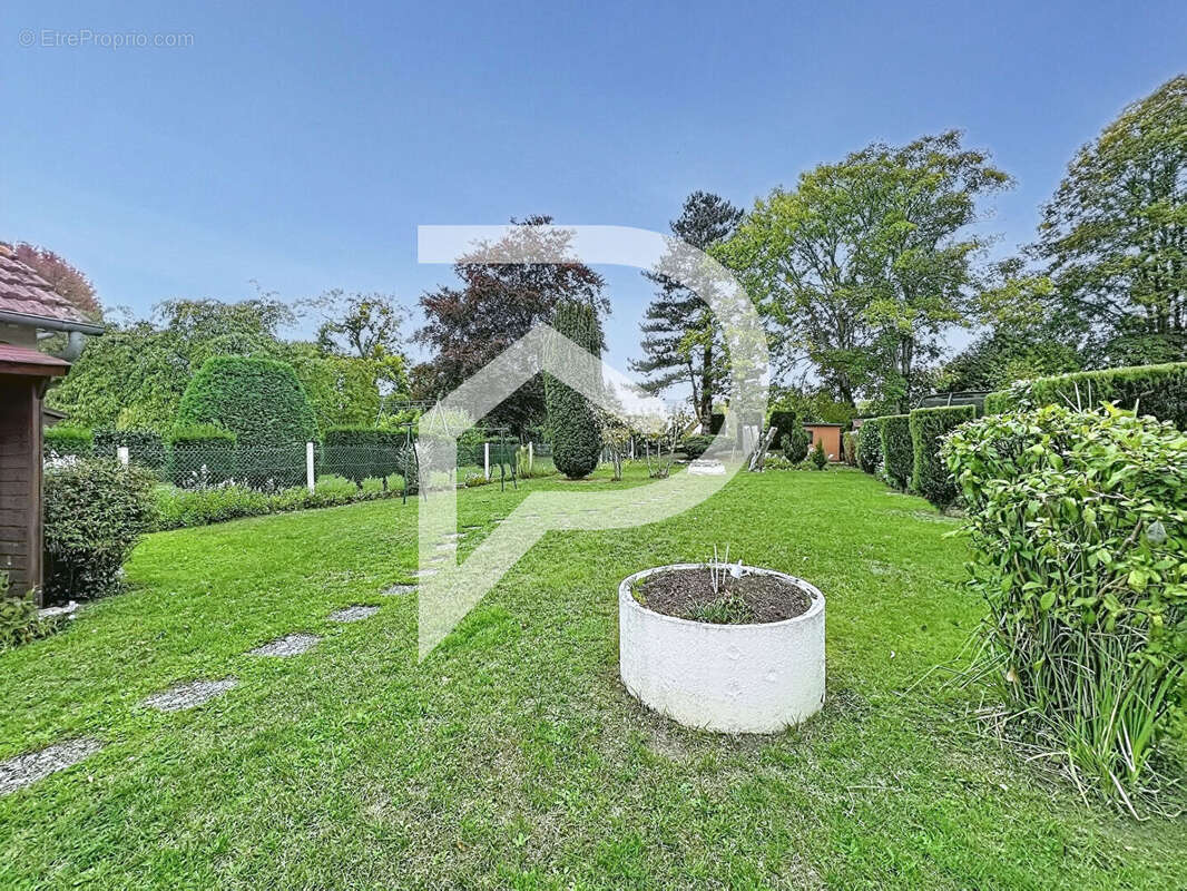 Maison à SAINT-REMY-SUR-AVRE