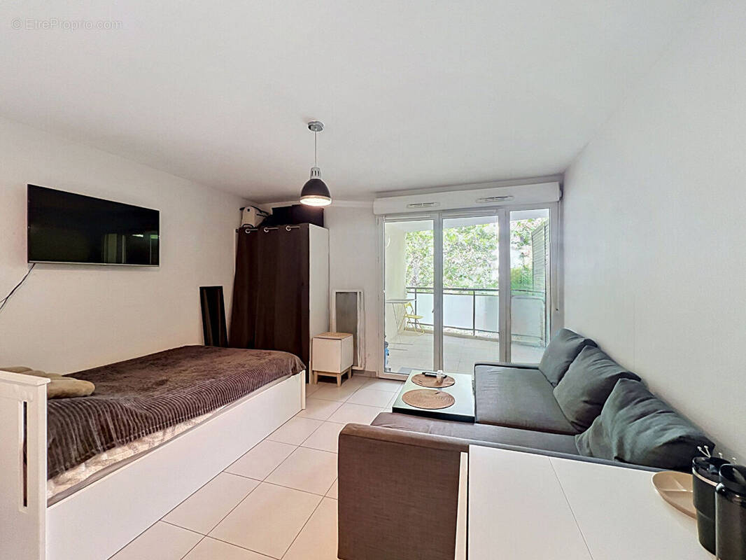 Appartement à MARSEILLE-5E