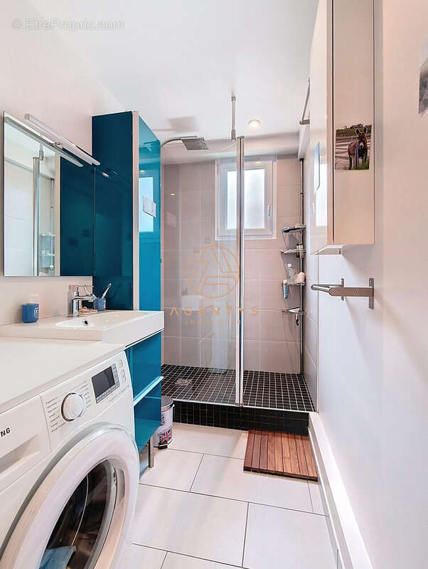 Appartement à SAINT-MAUR-DES-FOSSES