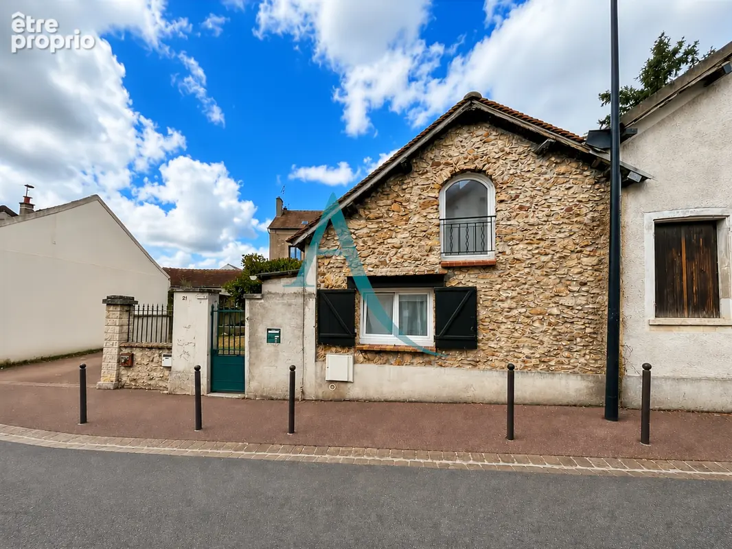 Maison à SAINT-GERMAIN-LES-CORBEIL
