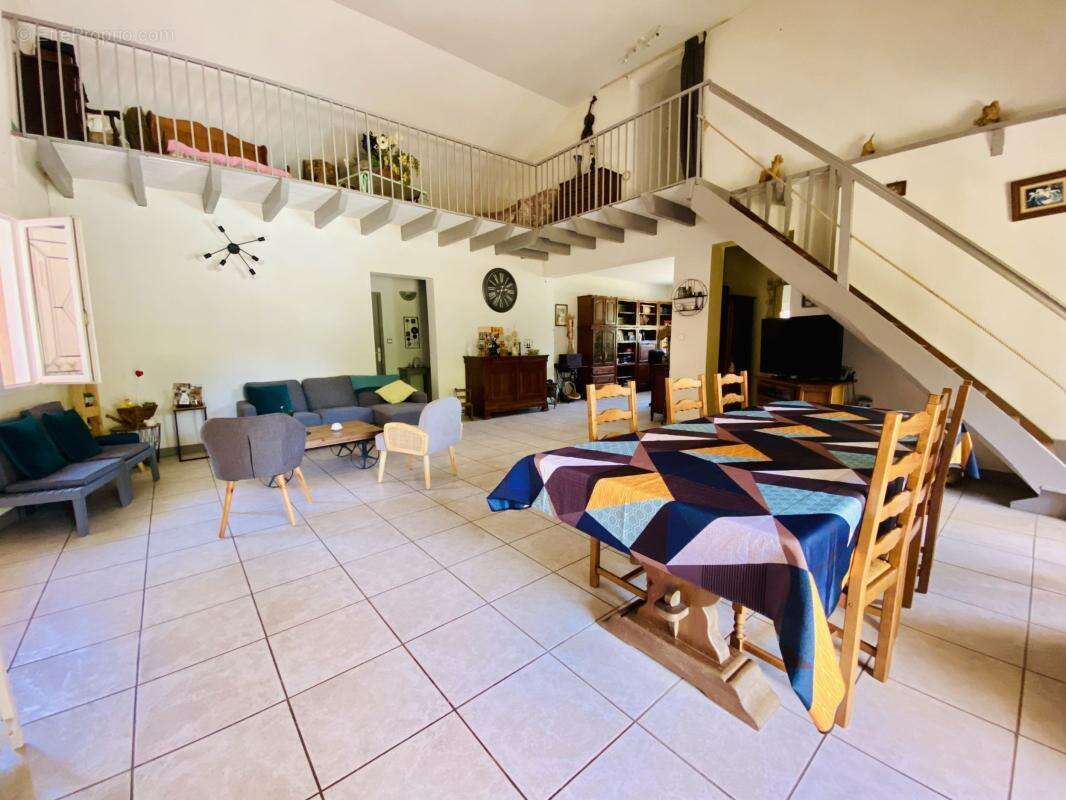 Maison à VEYRAC