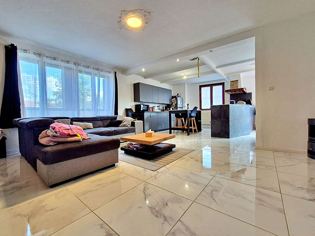 Maison à PAGNY-SUR-MEUSE