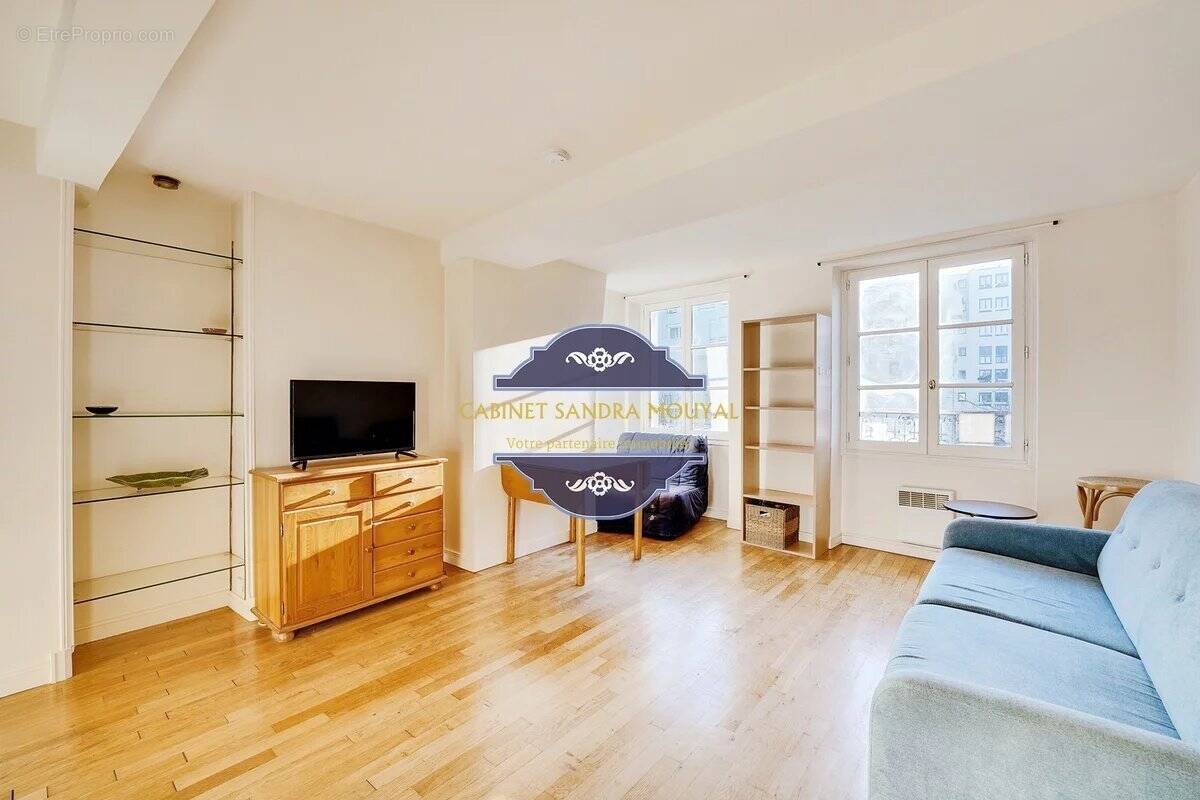 Appartement à PARIS-3E