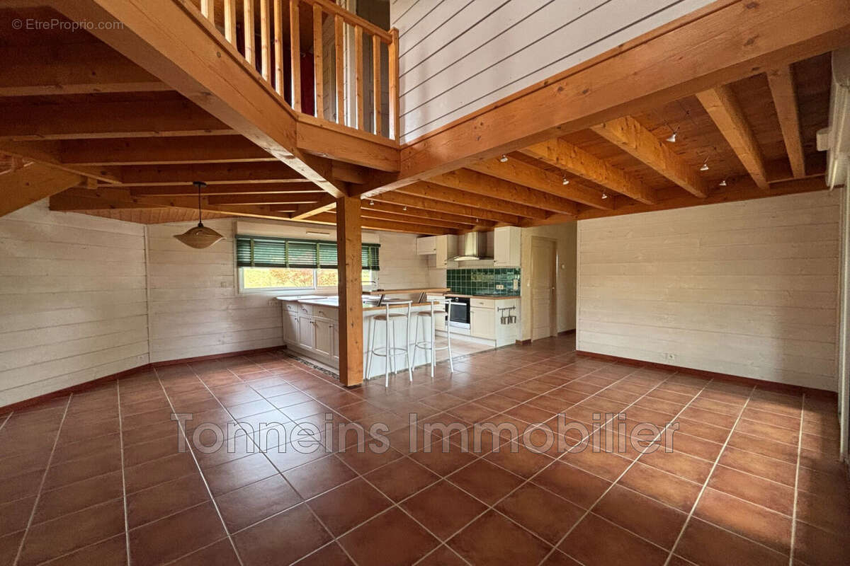 Maison à PUYMICLAN