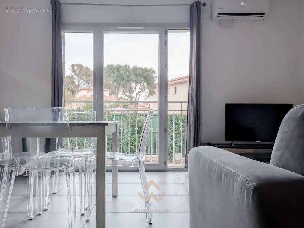 Appartement T2 - Séjour - La Garde 83130 - Appartement à LA GARDE