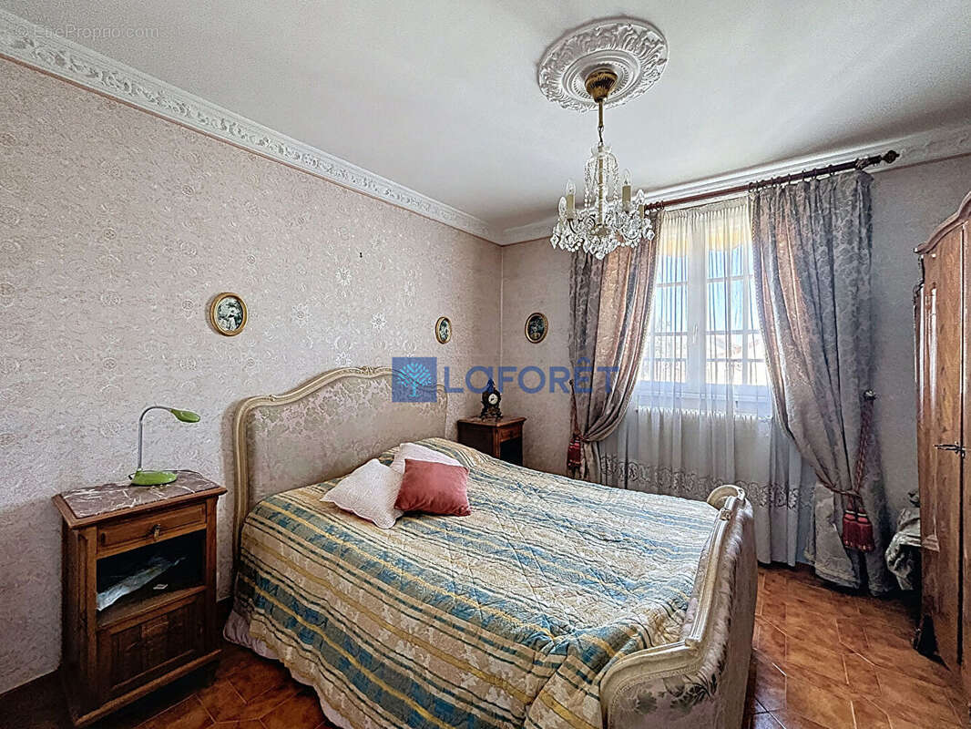 Maison à SAVIGNY-SUR-ORGE