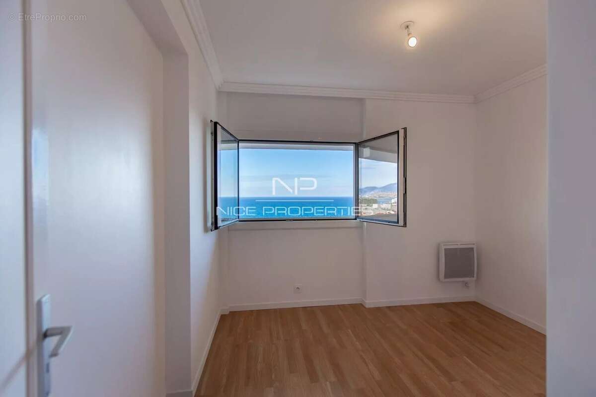 Appartement à CAP-D'AIL