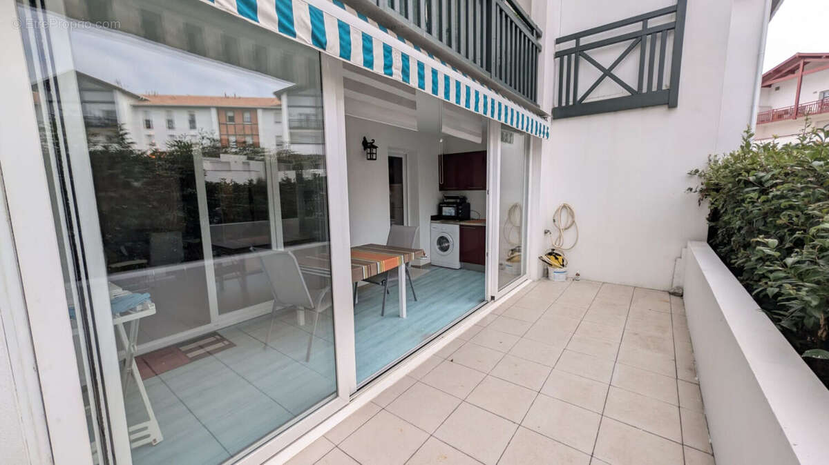 Joli appartement T3  de 64,62 m² avec loggia, terrasse, cave et parking - photo 2