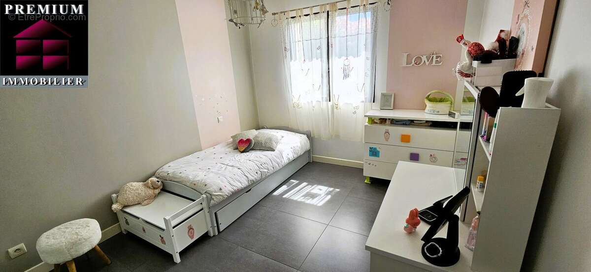 Maison à SAINT-ESTEVE