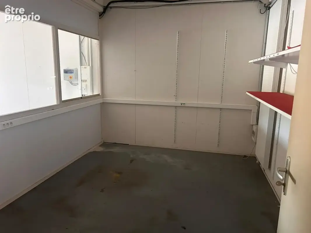 Commerce 1540 m² à La Saussaye  - photo 6