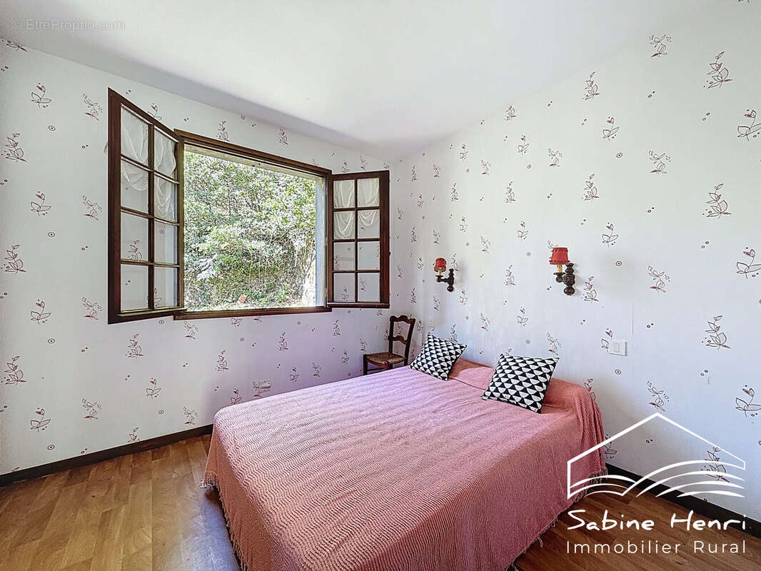 Maison 50 m² à Crespin  - photo 6
