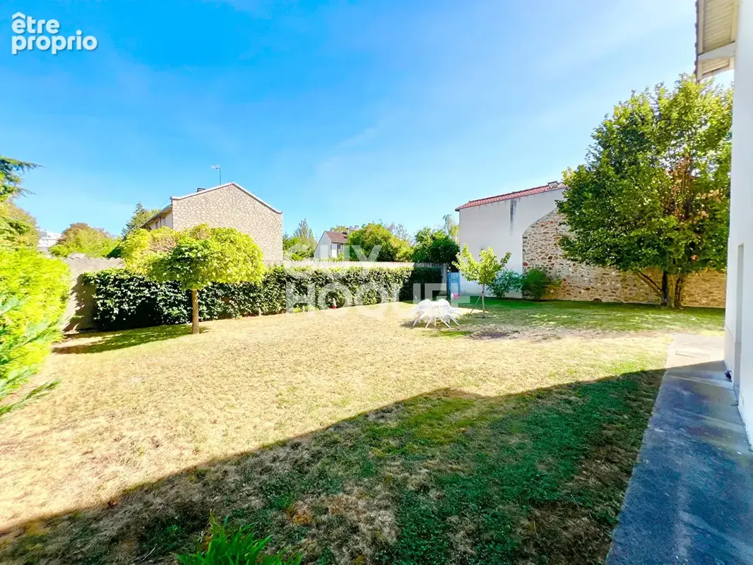 Maison 5 pièces à vendre à Massy - Vieux Massy, 82.24 m², 3 chambres - photo 2