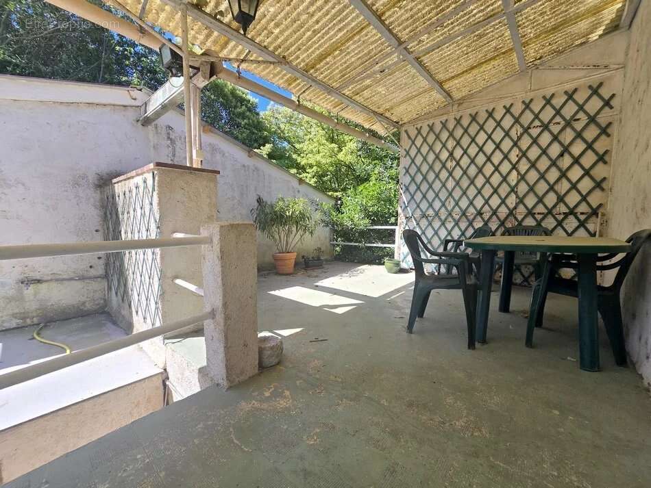 Maison à TOURRETTE-LEVENS