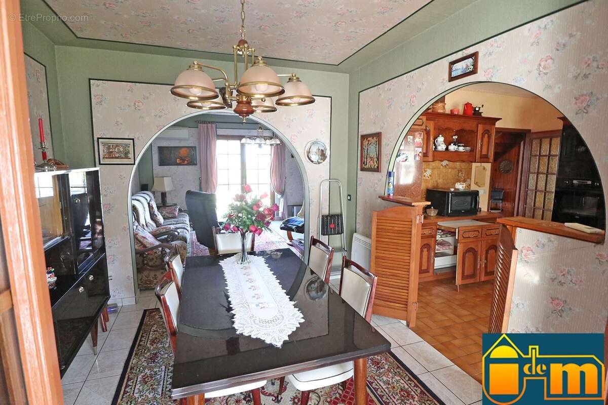 Maison à MEREVILLE
