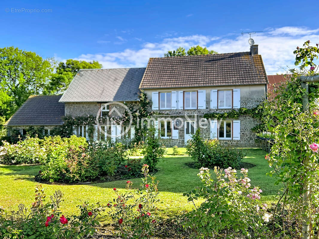 Maison à LE CHEFRESNE