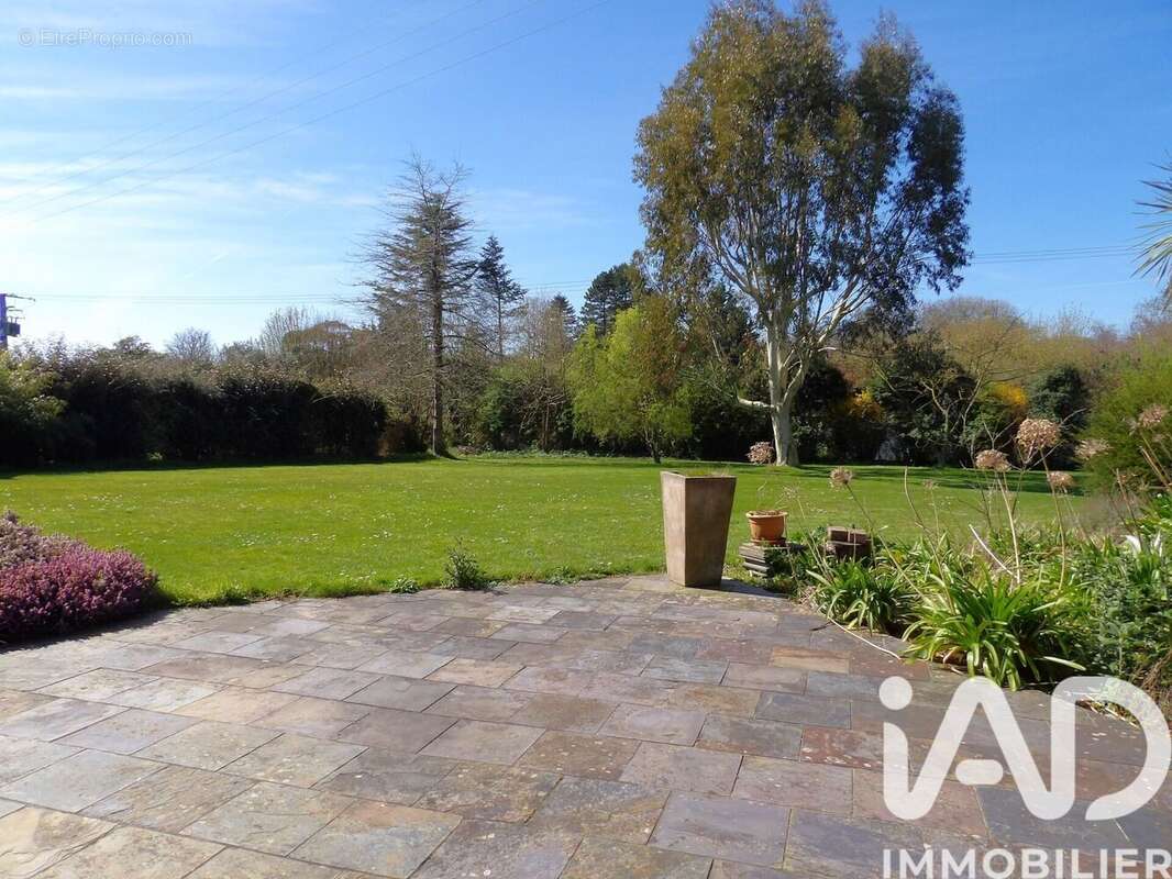 Maison 147 m² à Saint-Quay-Portrieux  - photo 2
