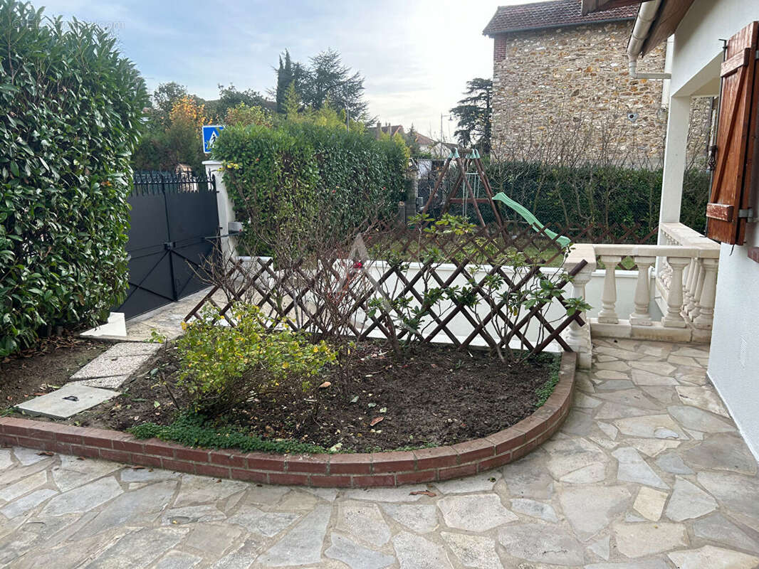 Maison à SAINT-PRIX