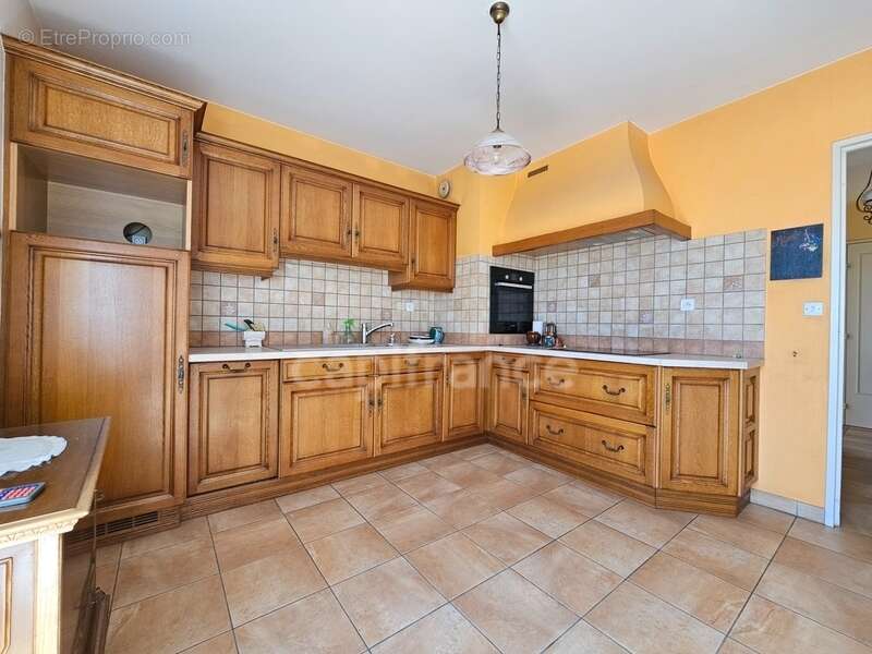 Maison à vendre 4 pièces avec garage et jardin PANISSIERES (42) - photo 9