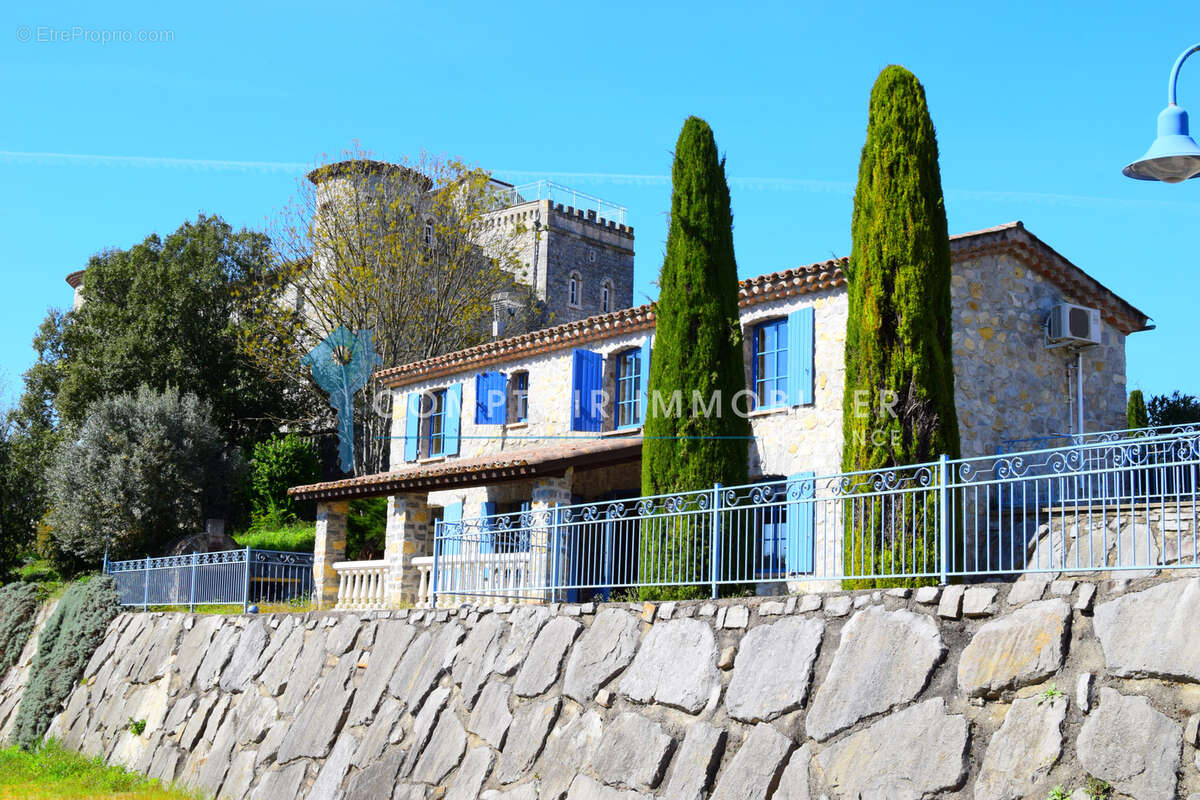 Maison à VALLON-PONT-D'ARC