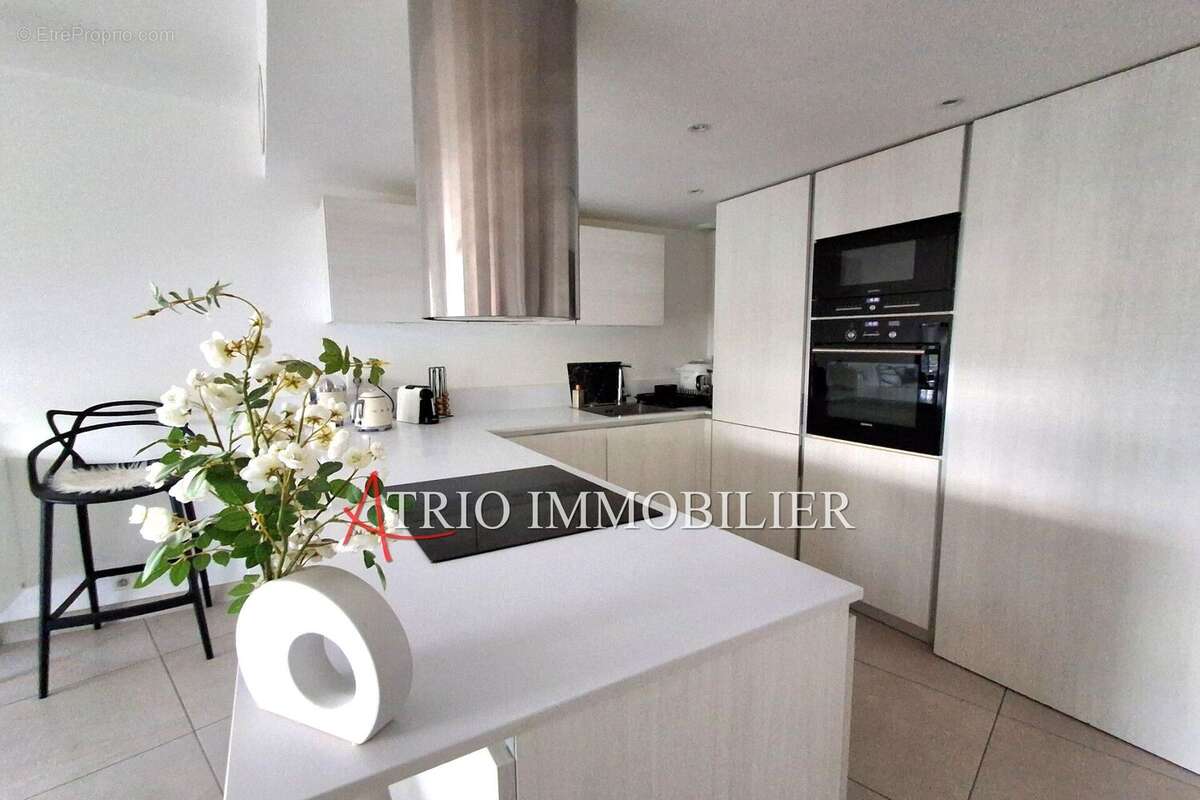 Appartement 90 m² à Cagnes-Sur-Mer  - photo 5