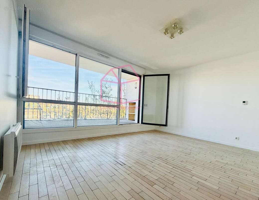 Appartement à CHOISY-LE-ROI