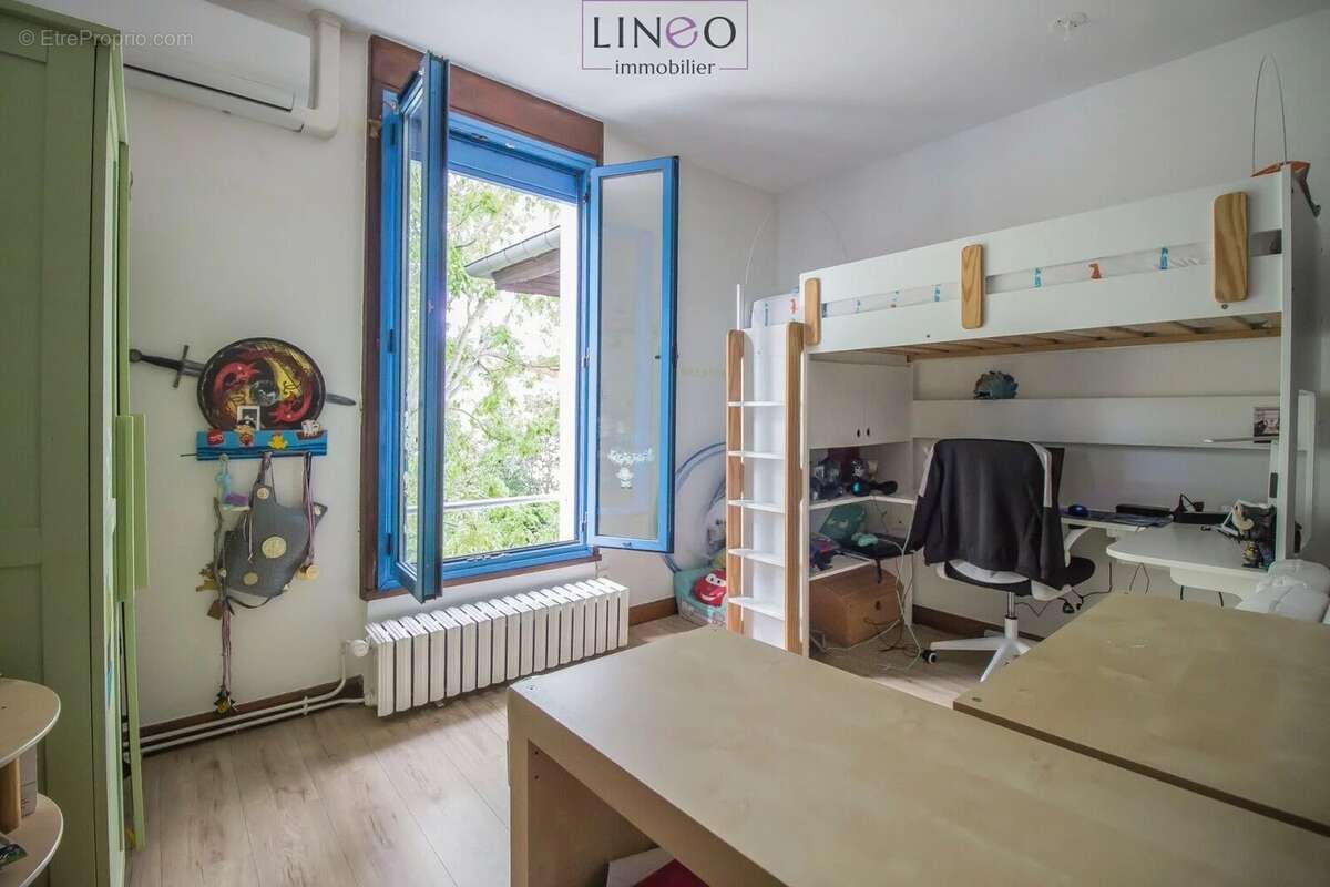 Maison à CHOISY-LE-ROI