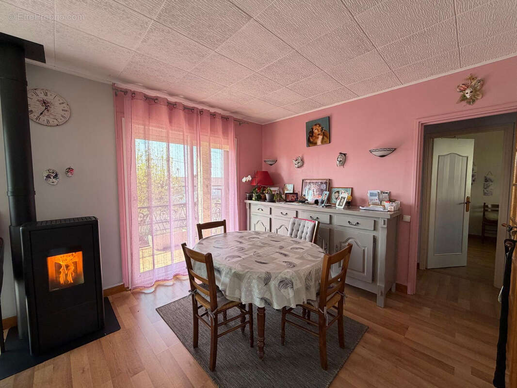 Maison à FERRIERES-EN-GATINAIS