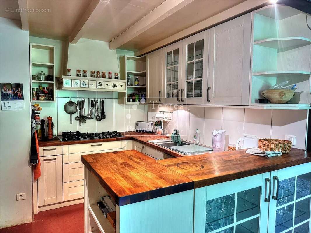 Maison à ENTRECASTEAUX