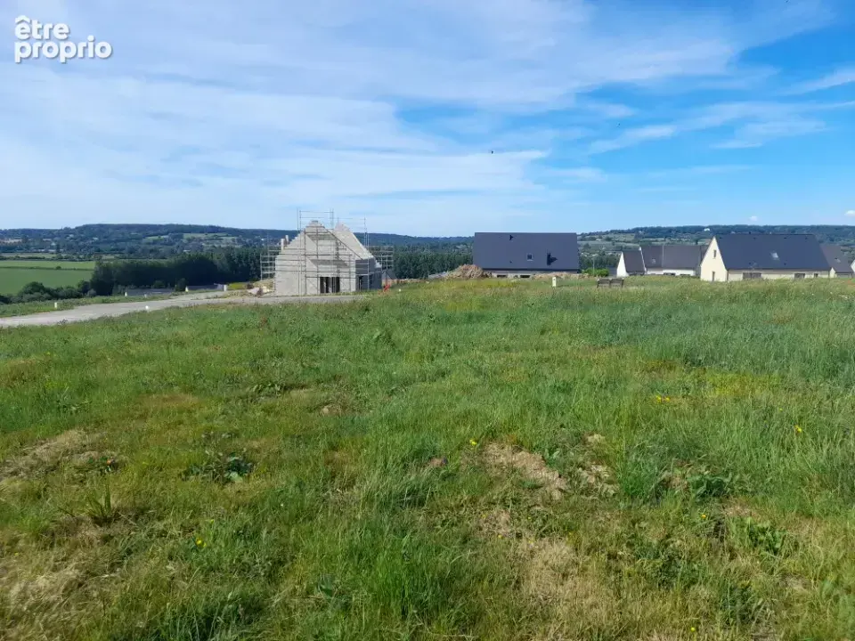 Terrain à PONT-L'EVEQUE