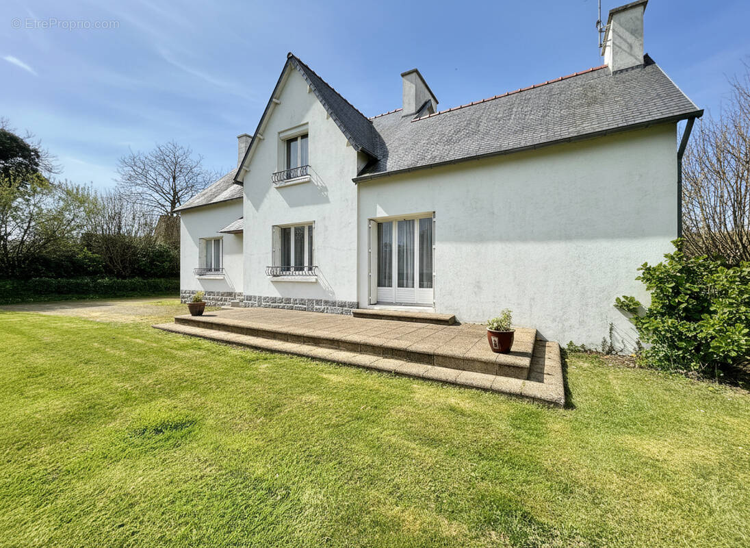 Maison à SAINT-THONAN