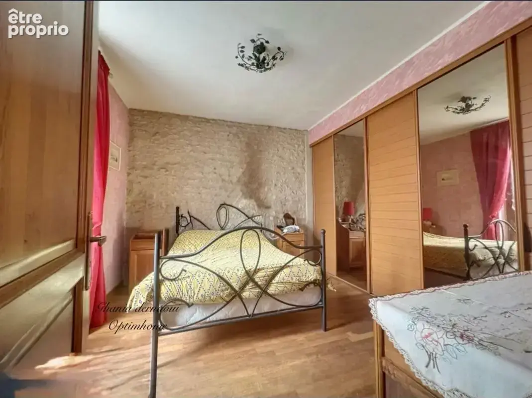 À 2 min du rer e champigny  les boullereaux  – maison 123 m² habitables – 4 chambres/grand sejour– terrain 400 m² – 2 garages –  - photo 12