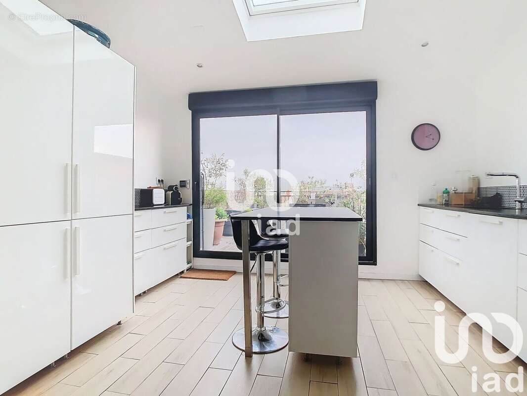 Photo 7 - Maison à SURESNES