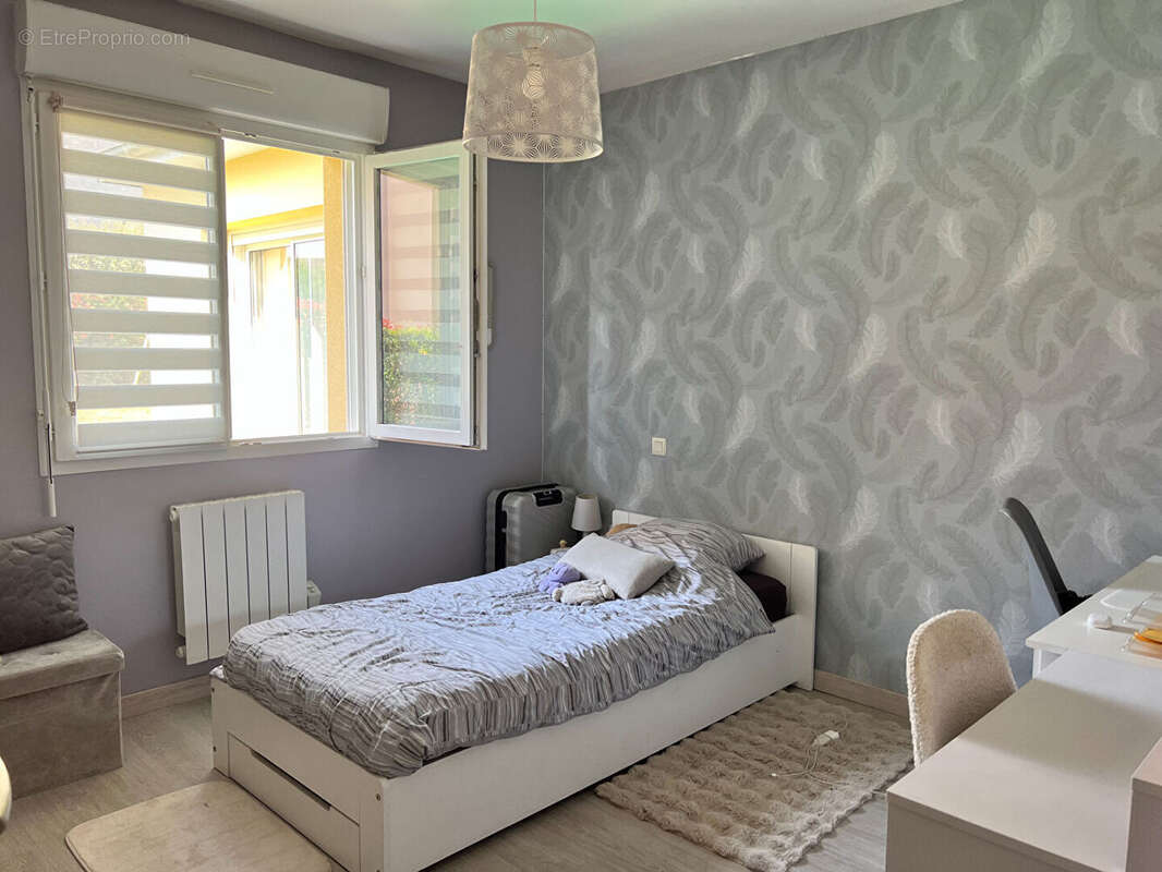 Pavillon de plain pied - 4 chambres - photo 10