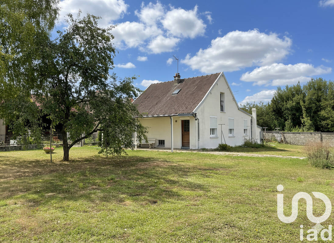 Photo 1 - Maison à JUVIGNY